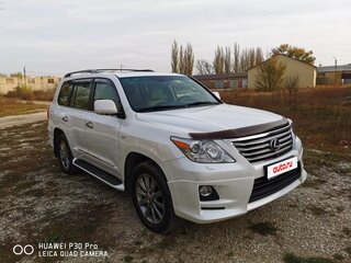 2011 Lexus LX 570 III, белый, 4500000 рублей, вид 2