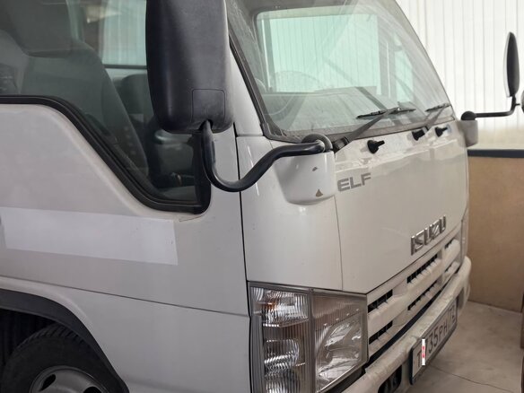 2014 Isuzu Elf (N-series), белый, 3500000 рублей - вид 2