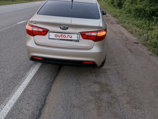 2015 Kia Rio III, бежевый, 950000 рублей, вид 4