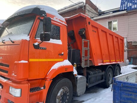 2020 КамАЗ 6520, красный, 3200000 рублей, вид 1