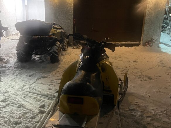 2005 BRP Ski-Doo MXZ X-racing 440, жёлтый, 350000 рублей - вид 3