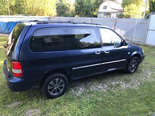 2006 Kia Carnival I Рестайлинг, синий, 550000 рублей, вид 5