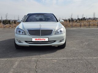 2008 Mercedes-Benz S-Класс 550 V (W221), белый, 3500000 рублей, вид 2