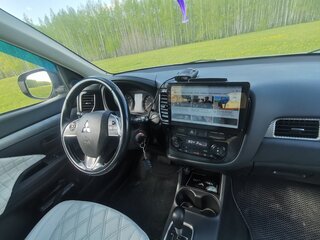 2015 Mitsubishi Outlander III Рестайлинг, серебристый, 1800000 рублей, вид 5