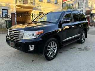 2012 Toyota Land Cruiser 200 Series Рестайлинг 1, чёрный, 4550000 рублей, вид 1