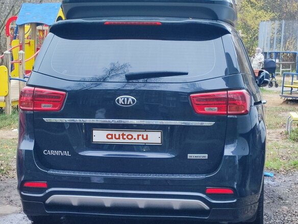 2019 Kia Carnival III, чёрный, 3650000 рублей - вид 5