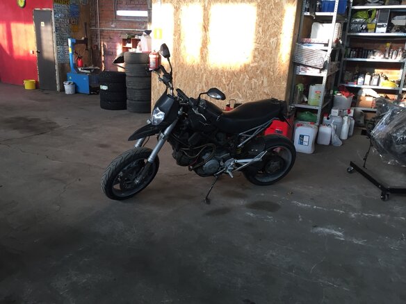 2008 Ducati Hypermotard, чёрный - вид 1