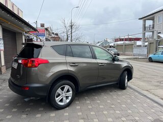 2013 Toyota RAV4 IV (XA40), коричневый, 2490000 рублей, вид 4