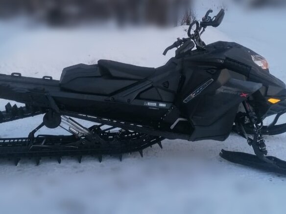 2021 BRP Ski-Doo Summit 850, чёрный, 1950000 рублей - вид 3