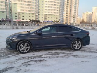 2018 Hyundai Sonata VII (LF) Рестайлинг, серый, 1900000 рублей, вид 4