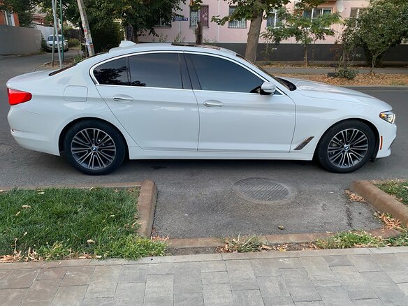 2018 BMW 5 серии 530i VII (G30/G31/G38), белый, 3170000 рублей - вид 6