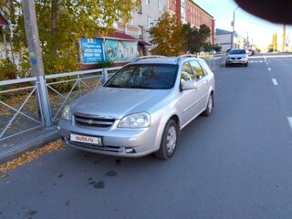 2010 Chevrolet Lacetti I, серебристый, 800000 рублей, вид 2