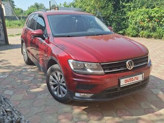 2017 Volkswagen Tiguan II, красный, 1800000 рублей, вид 2