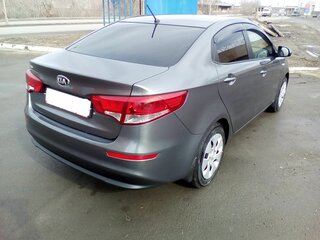 2016 Kia Rio III Рестайлинг, серый, 1100000 рублей, вид 3