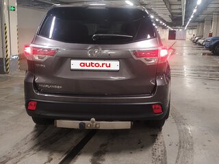 2014 Toyota Highlander III (XU50), серый, 2760000 рублей, вид 4