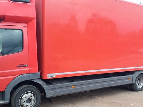 2013 Mercedes-Benz Atego, красный, 3500000 рублей, вид 2