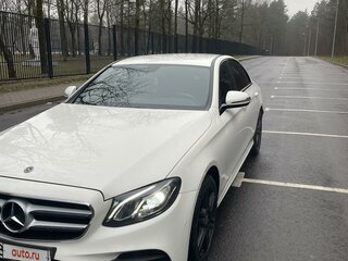 2020 Mercedes-Benz E-Класс 220 d V (W213, S213, C238), белый, 3700000 рублей, вид 1