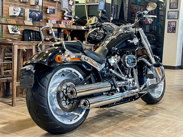 2021 Harley-Davidson Fat Boy, чёрный, 2200000 рублей - вид 5