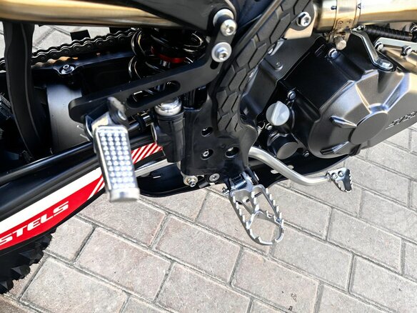 2026 Stels 250 Enduro, чёрный - вид 8