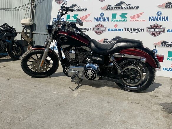 2014 Harley-Davidson Dyna Super Glide, пурпурный - вид 4
