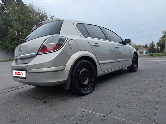 2008 Opel Astra H Рестайлинг, бежевый, 650000 рублей - вид 4