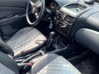 2004 Nissan Almera II (N16) Рестайлинг, серый, 400000 рублей, вид 4
