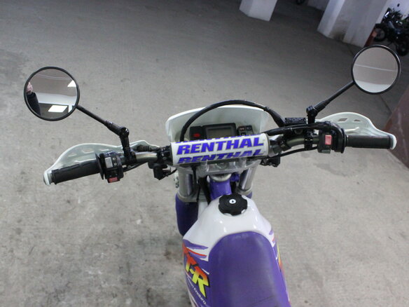 1993 Yamaha TT-R250, белый - вид 21