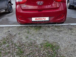 2013 Hyundai i30 II, красный, 1050000 рублей, вид 4