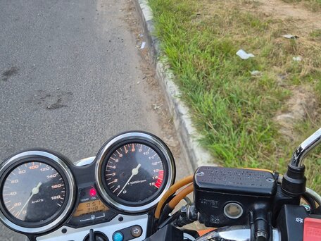 1999 Honda CB 400 Super Four, серебристый, 300000 рублей, вид 3