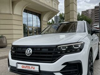 2018 Volkswagen Touareg III, белый, 5150000 рублей, вид 2