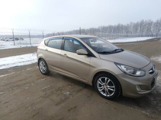 2012 Hyundai Solaris I, бежевый, 699000 рублей, вид 5