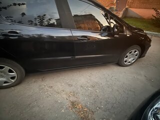 2008 Peugeot 308 I, чёрный, 550000 рублей, вид 2