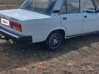 2006 Lada (ВАЗ) 2105, белый, 335000 рублей, вид 2