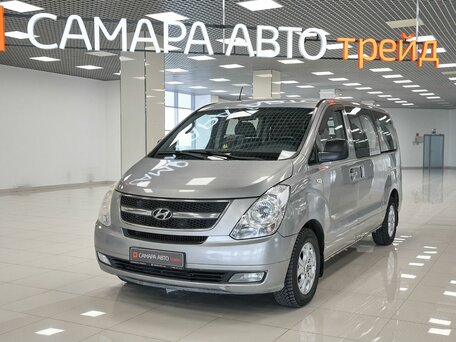 Hyundai Grand Starex I