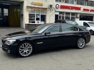 2012 BMW 7 серии Long 740Li V (F01/F02/F04), чёрный, 1999000 рублей, вид 5