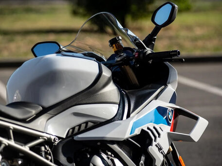 2026 BMW S 1000 RR, белый, 2580000 рублей, вид 2