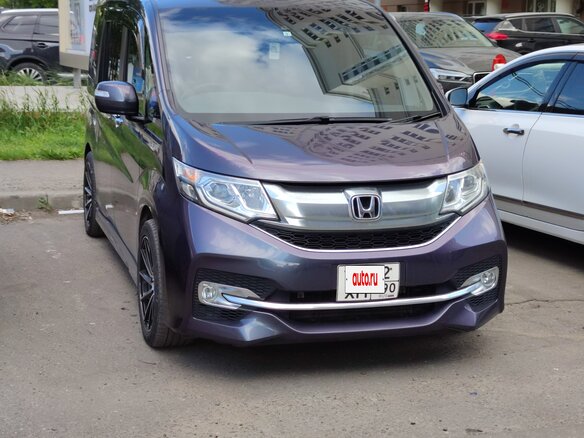 2017 Honda Stepwgn Spada V, фиолетовый, 1800000 рублей - вид 1