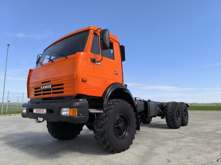 2012 КамАЗ 43118, красный, 4499999 рублей, вид 1