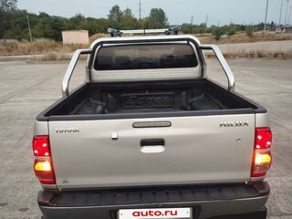 2014 Toyota Hilux VII Рестайлинг, серебристый, 2500000 рублей, вид 5