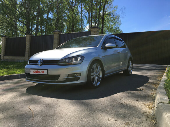 2014 Volkswagen Golf VII, серебристый - вид 1