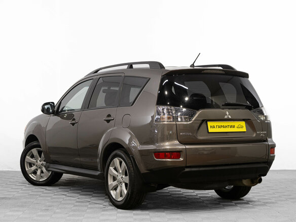 2011 Mitsubishi Outlander II Рестайлинг, коричневый - вид 5