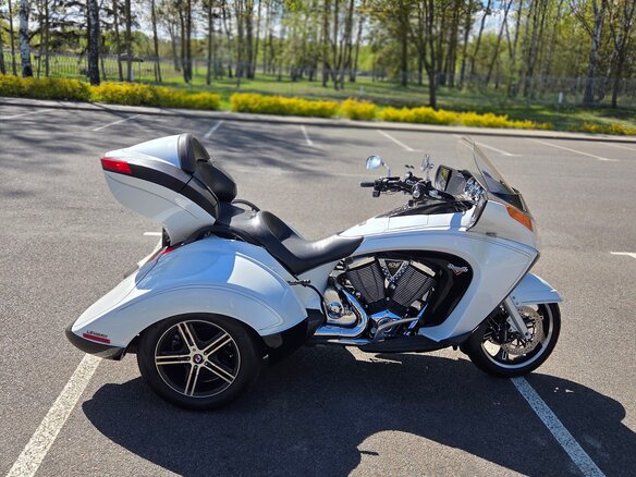 2013 Victory Vision Tour, белый, 5500000 рублей - вид 35