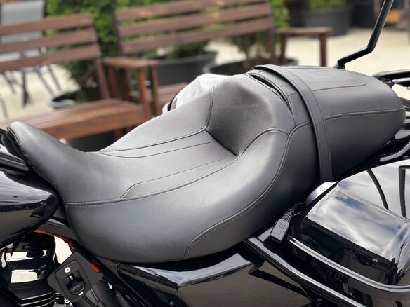 2020 Harley-Davidson Road King, чёрный, 3300000 рублей - вид 19