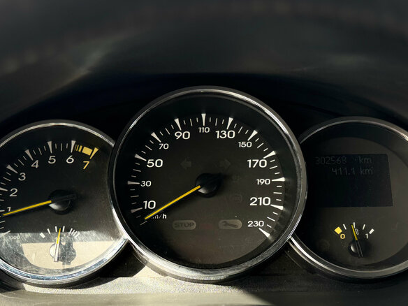 2011 Renault Fluence I, чёрный - вид 10