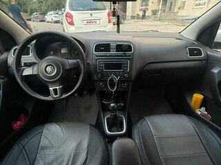 2013 Volkswagen Polo V, белый, 450000 рублей, вид 5