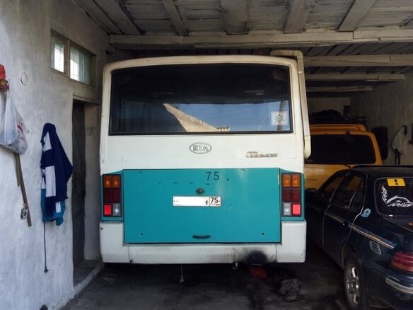 1998 Kia Cosmos, белый, 300000 рублей - вид 4
