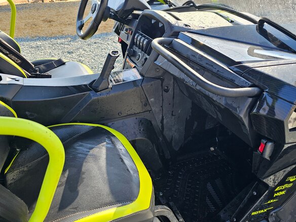 2016 BRP Can-Am Maverick 1000R, зелёный, 1500000 рублей - вид 5