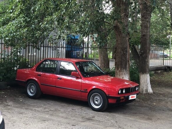 1984 BMW 3 серии 316 II (E30), красный, 500000 рублей - вид 3