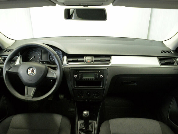 2014 Skoda Rapid I, белый - вид 2