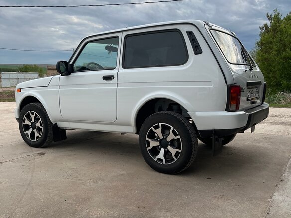 2023 Lada (ВАЗ) Niva Legend I, белый, 850000 рублей - вид 9